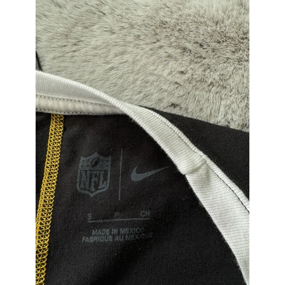 Nike this women